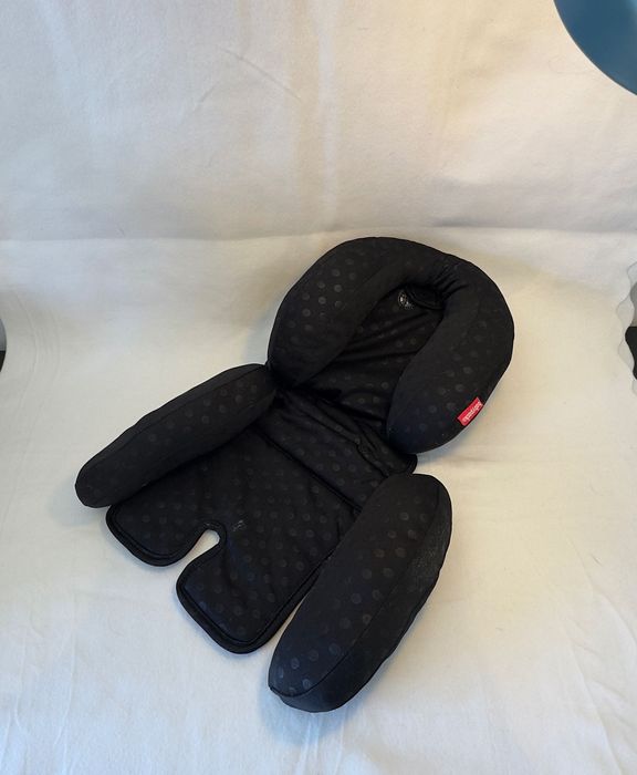 Almofada Redutora Hugger Babypack Preto