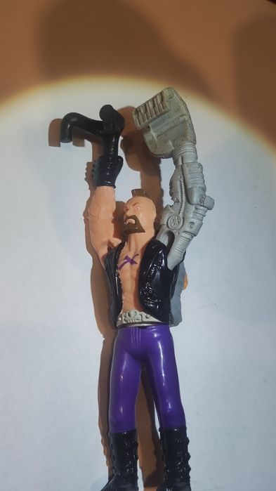 Figurka doktor X 2000r.