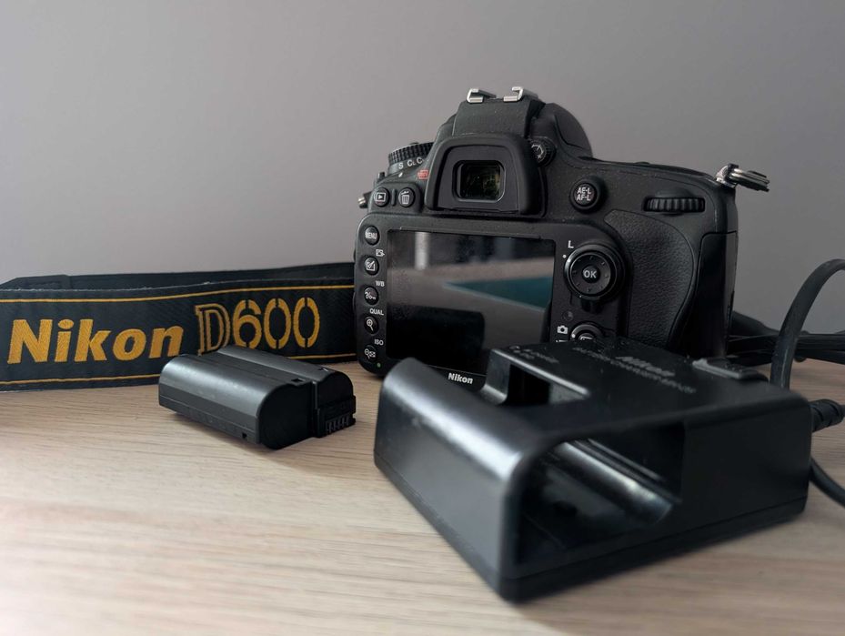 Nikon D600 BODY | Pełna klatka FX | Bardzo dobry stan
