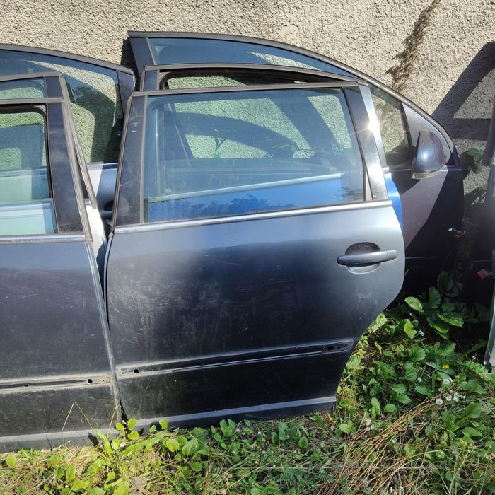 Drzwi LC7V Passat B5 FL