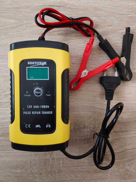 Импульсное автомобильное зарядное устройство