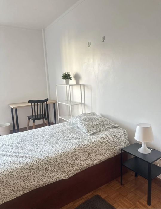 Quarto em Alfragide