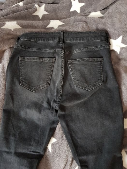 spodnie skinny z dziurami new look M
