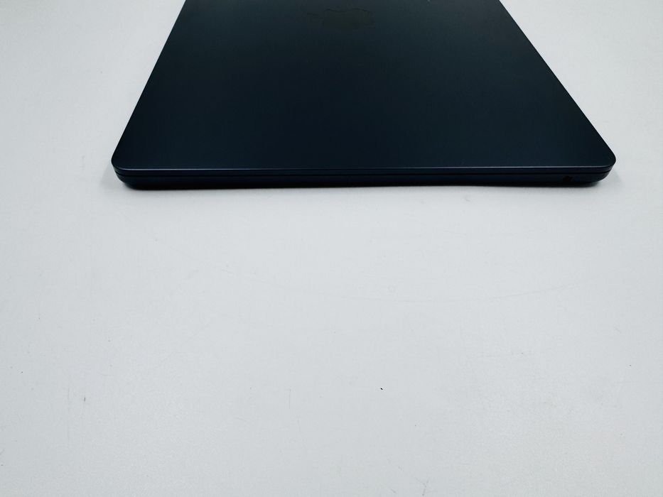 5 циклів Macbook Air 15 2025 M4 24GB RAM 512GB SSD IL6822