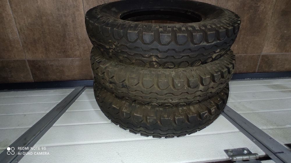 Opona 22x4 1/2  Continental