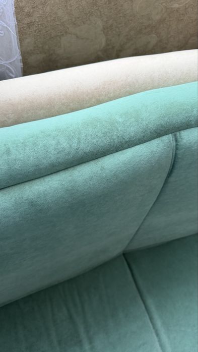 Диван та 2 крісла