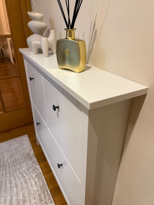 Sapateira Branca Nova