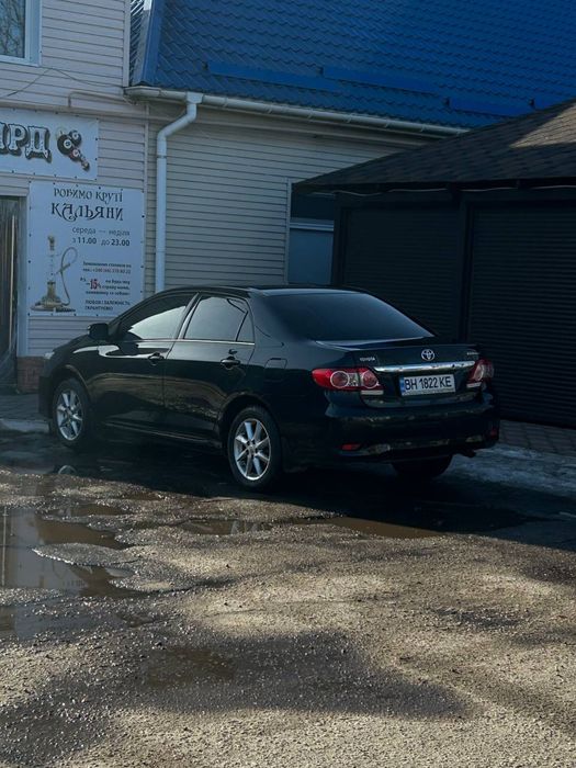 Авто надійне це королла автомат 1,6 рельн пробіг та рідна фарба! 9500