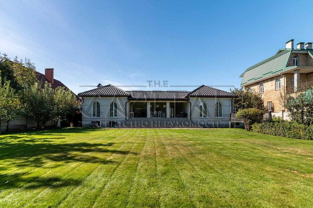 Затишний будинок для сім'ї з газом і підвалом/Гатне/10 хв Теремки