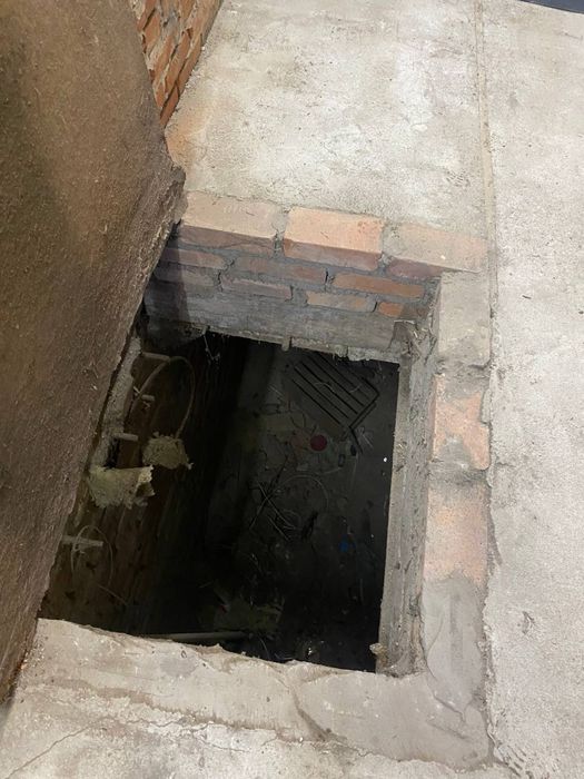 гараж з переоформленям