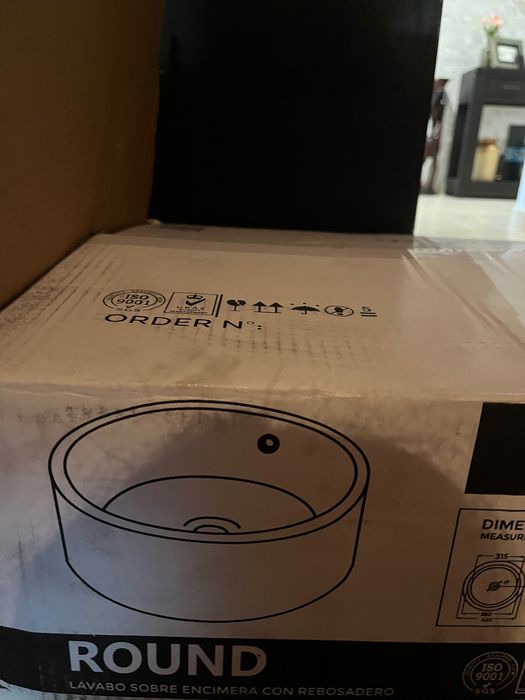 Lavatório novo marca fóssil natura