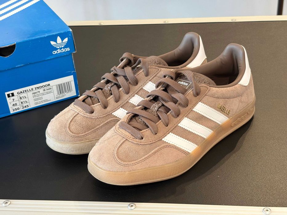 ADIDAS Gazelle Indoor 40 (Homem) Earth Strata / White