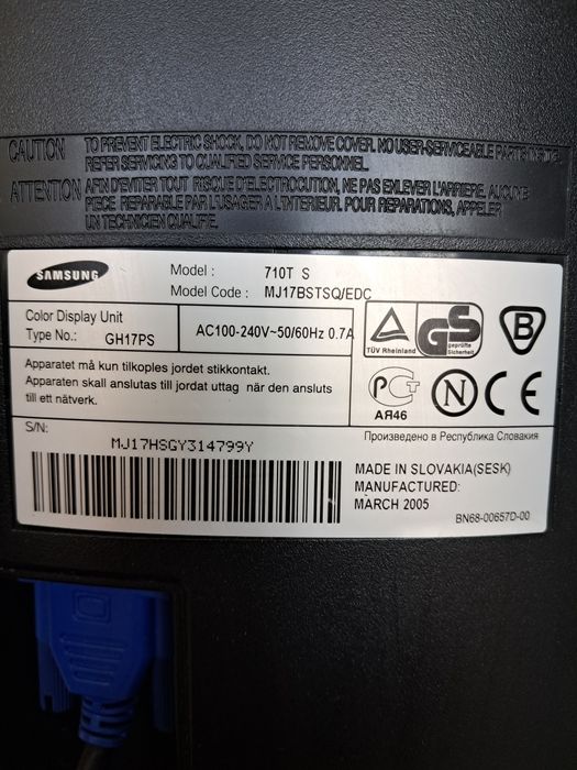 Монитор Samsung  sync master 710t