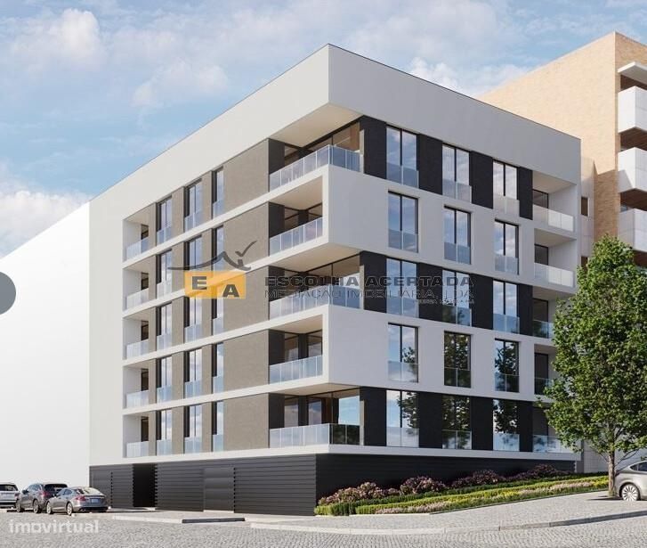 T3 - Maia City