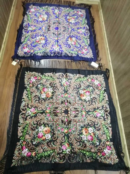 Платок Павло Посадский, 130х130