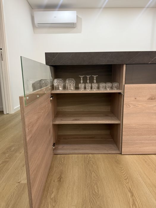 Movel Aparador VETTERA