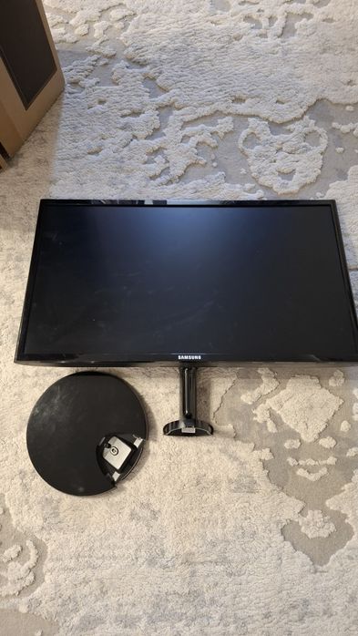 Продам монитор Samsung 24