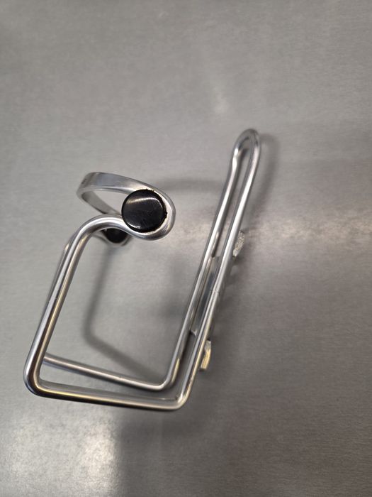 Koszyk na bidon aluminiowy Deone