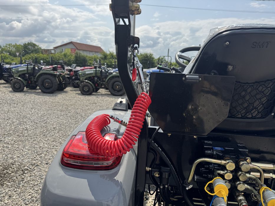 Мінітрактор 504UE