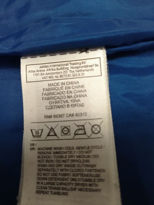 Zimowa kurtka damska Adidas