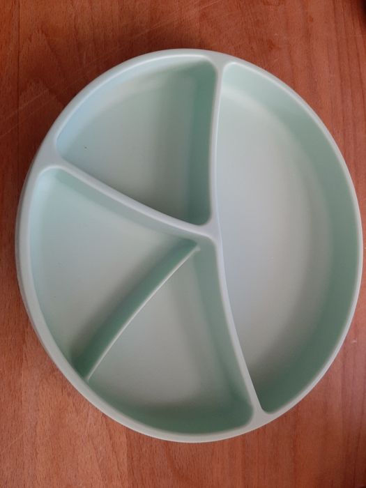 Pratos de silicone com ventosa