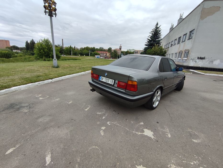 Продам Bmw 535i e34