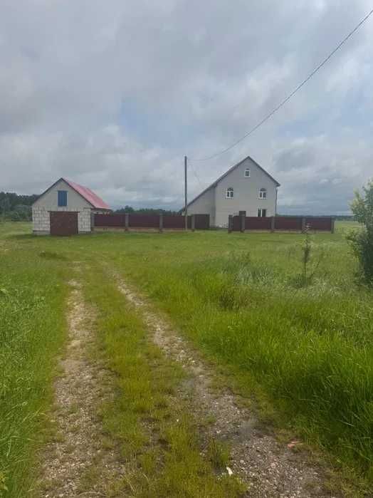 Продам будинок с.Наливайківка.Підсобні приміщення,Гараж,Сад,Газ