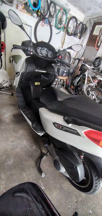 Honda CB 500c.c,/Aceito retoma,/ Scooter X7 Evo 300cc Branca