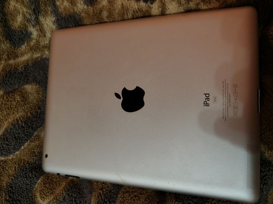 Продається iPad 2 (модель A1395) на 16 GB  на запчастини.Заблокований!