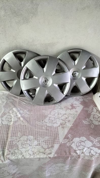 Três tampões de carrinha Renault Mégane