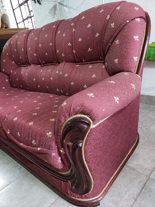 Conjunto sofá de 3 lugares e 2 cadeirões