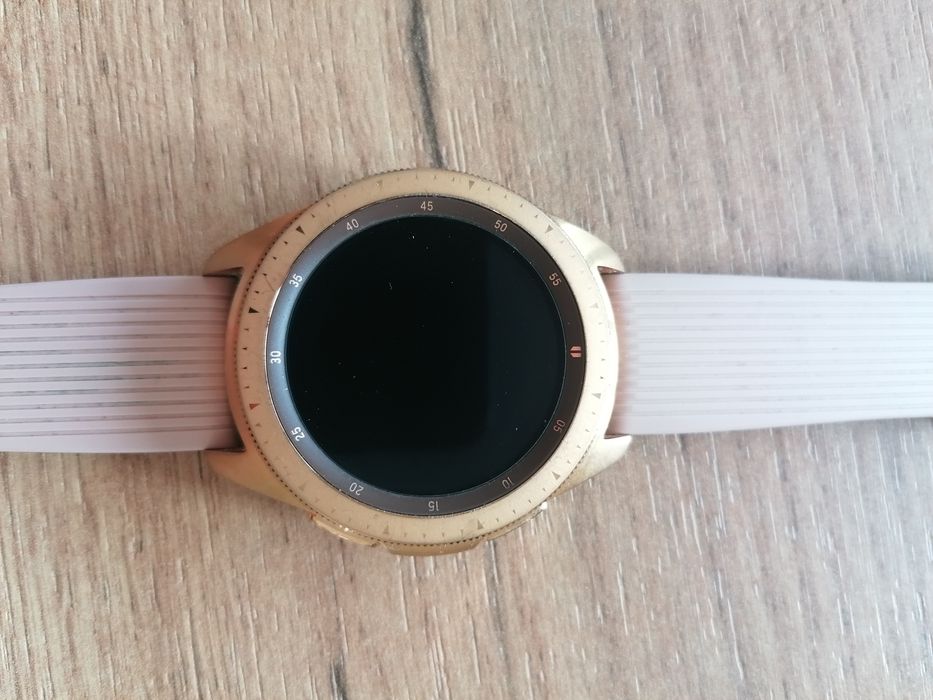 Galaxy Watch Rose Gold
