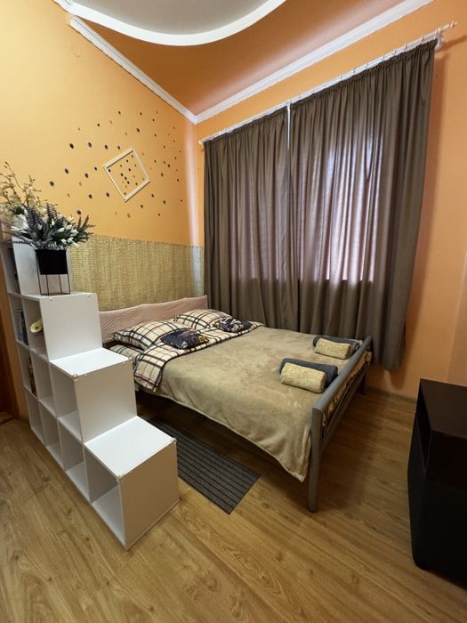 Будинок- квартира  подобово.  Берегове Центр Вільно з 30.01