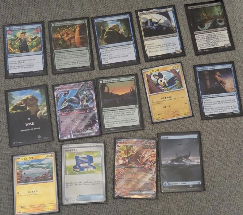 Cartas de Pokémon e Magic - raras