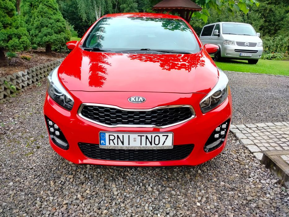 Śliczna Kia cee'd GTline