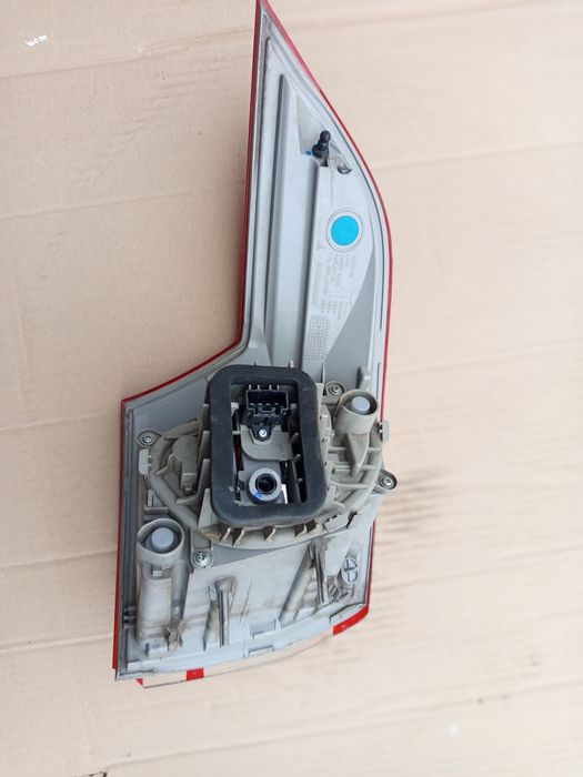 Lampa prawa Tył Ford B-Max 2014