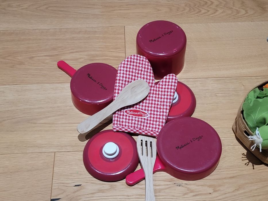 -55% Drewniana kuchnia i naczynia - Ikea + Melissa & Doug - garnki, ko