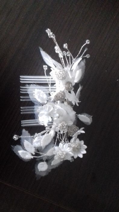 Suknia ślubna biała