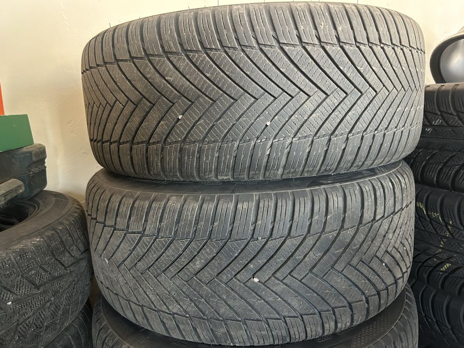 Imperial 235/40 R18