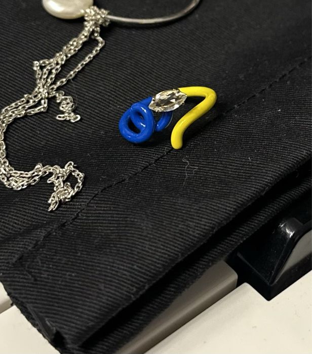 Каблучка Bea Bonsiasca ручна робота Guzema