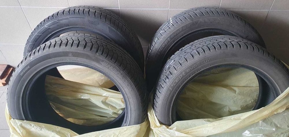 Sprzedam opony zimowe Hankook 235/50 R19 103V