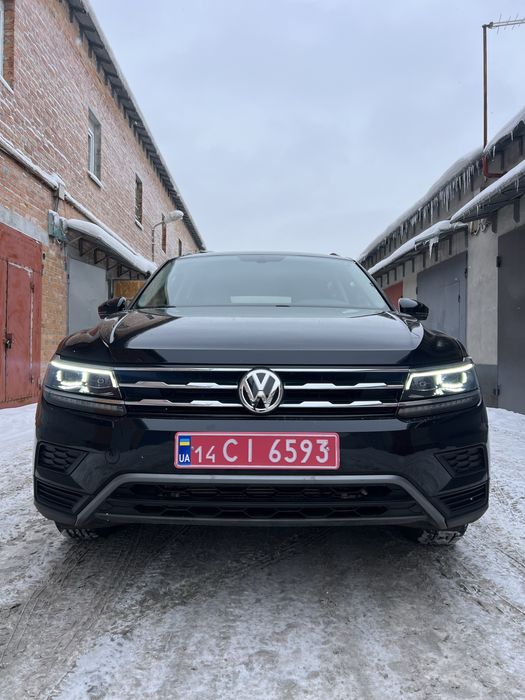 VW Volkswaget Tiguan  SE Allspace Шкіра/підігріви /Carplay /Android Au