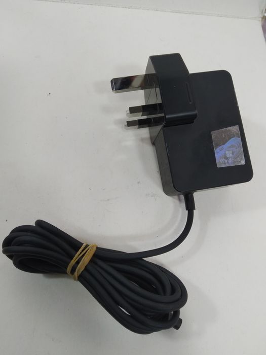 Блок живлення Microsoft 1736   15V-1.6A(Surface Pro 3,4,5,6,7)