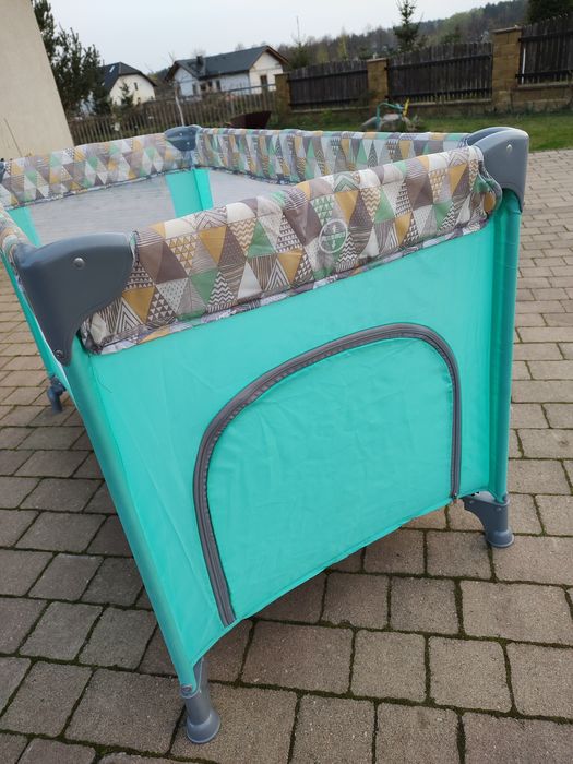 Lóżeczko turystyczme Lionelo