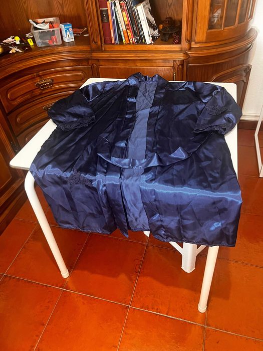 Conjunto De Pijama Azul De Cetim