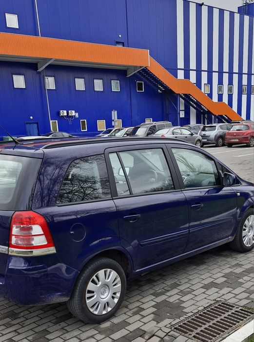 Opel Zafira 1.6 turbo, бензин-газ.