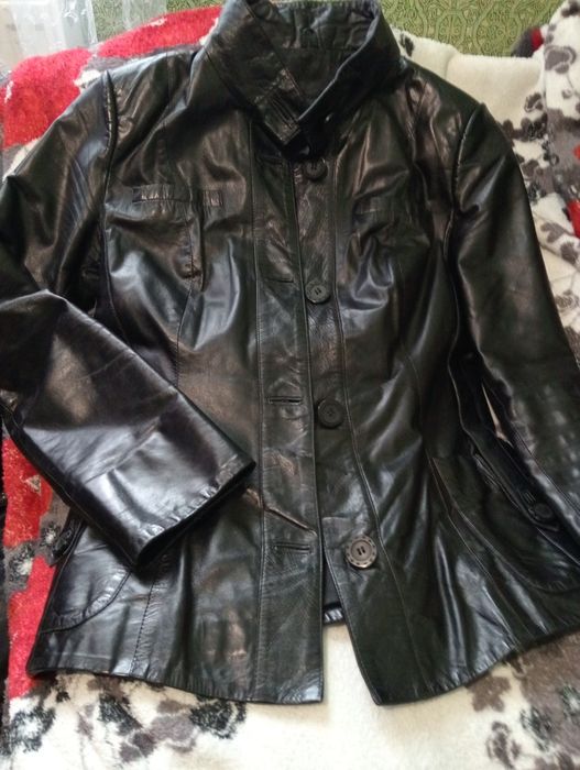 Продам шкіряну куртку