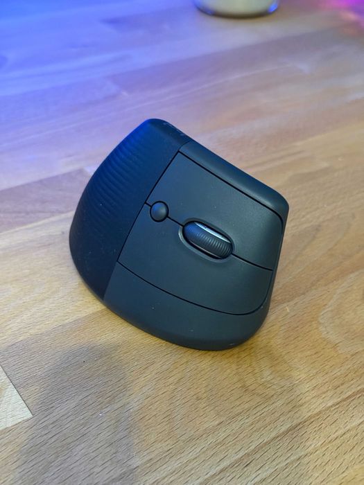 Rato Logitech LIFT - Ergonómico Vertical