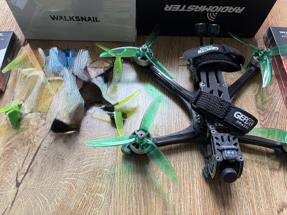 Zestaw FPV Geprc Mark II Walksnail gogle zerro