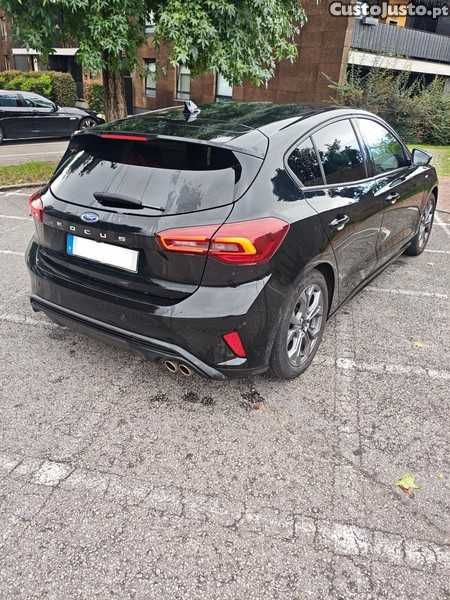 Ford Focus 1.0 EcoBoost mHEV ST-Line X Aut — photo 4